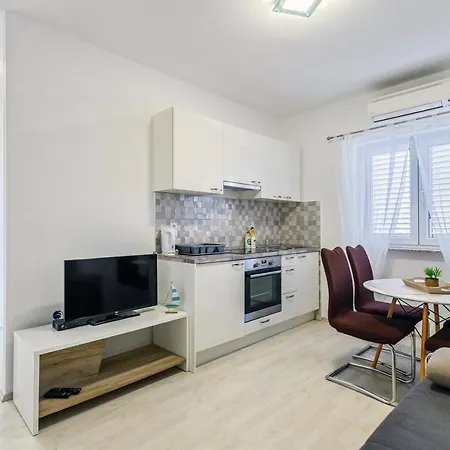 Daire Modern Old Town - *
