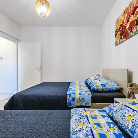 Modern Old Town - * Zadar