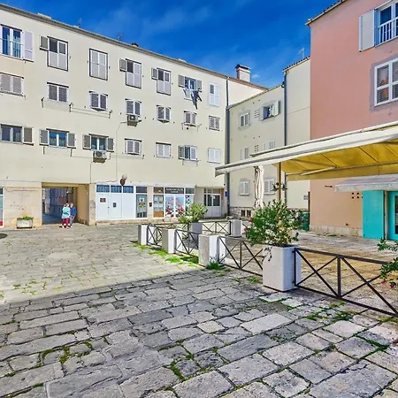 Modern Old Town - Daire Zadar