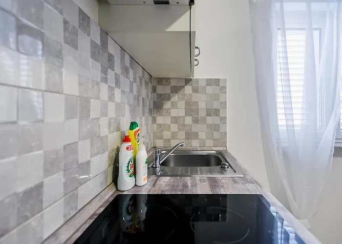 Modern Old Town - 아파트