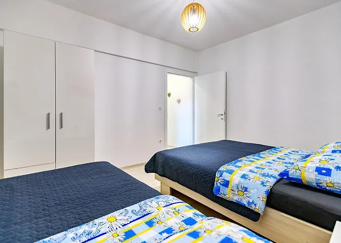 Modern Old Town - Apartamento *