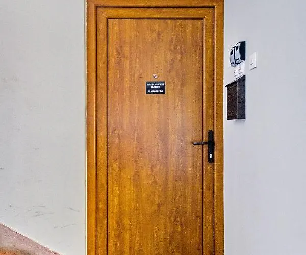 아파트 Modern Old Town - 자다르